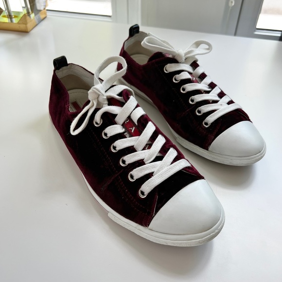 Prada Sneakers in Good Condition Fits 7.5-8 - Picture 4 of 8